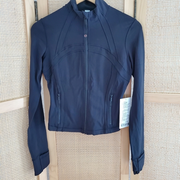 NWT LULULEMON DEFINE JACKET CROPPED BLACK SIZE 6 NULU - Picture 2 of 8